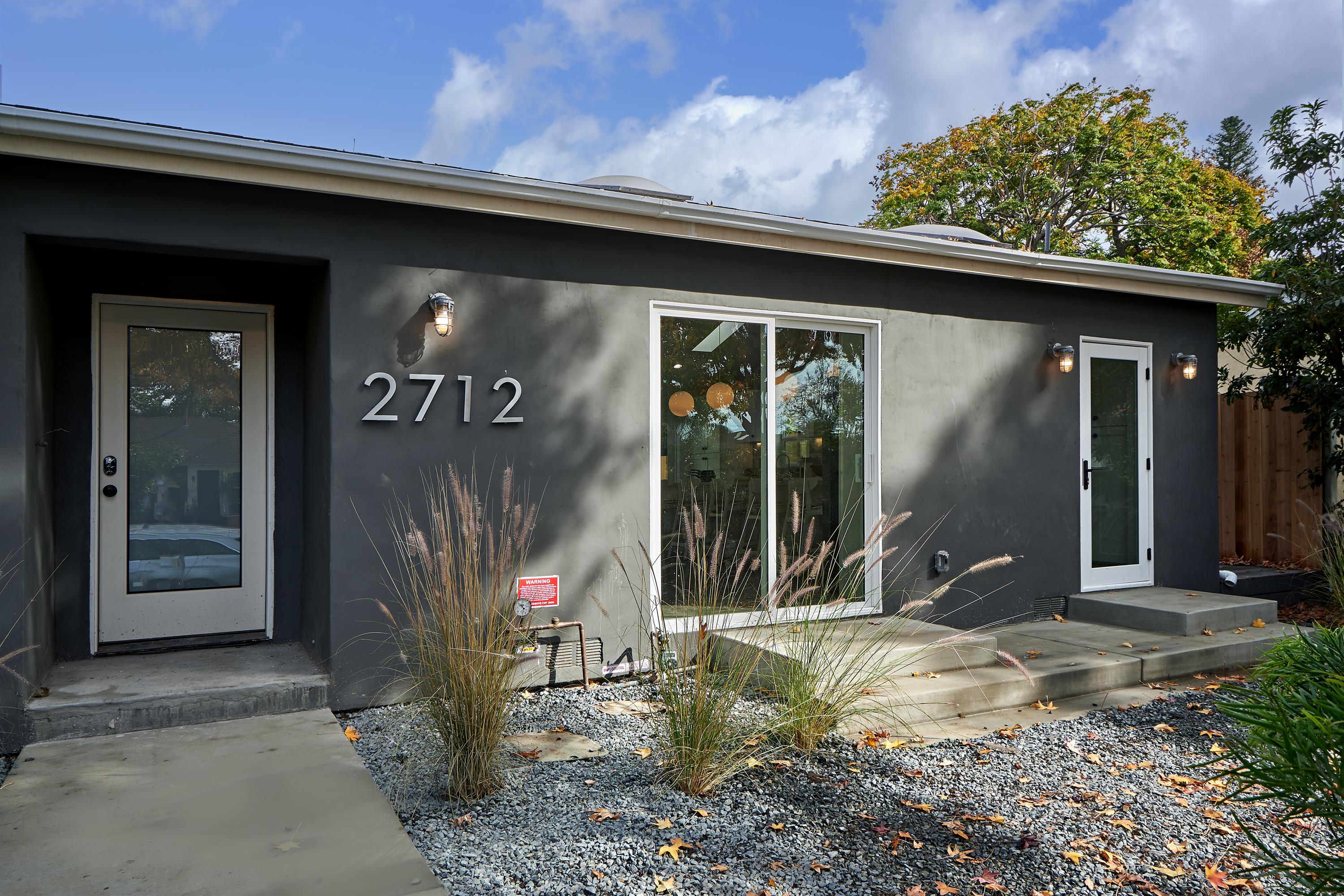 2712 Westwood Boulevard - 2B